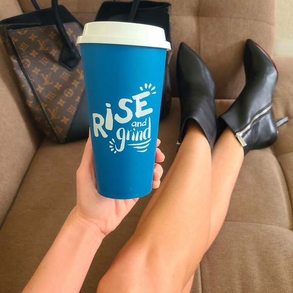 Meet your Posher, Lindsey - Picture 1 of 1